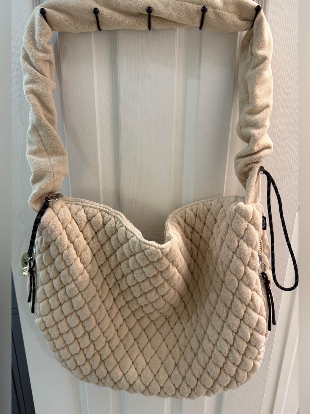 Free People FP Movement Pucker Up Fleece Carryall Bag Home Plate Ivory Neutral - Picture 9 of 11